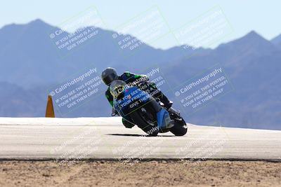 media/Dec-08-2024-CVMA (Sun) [[267e5a7075]]/Race 4-Amateur Supersport Middleweight/